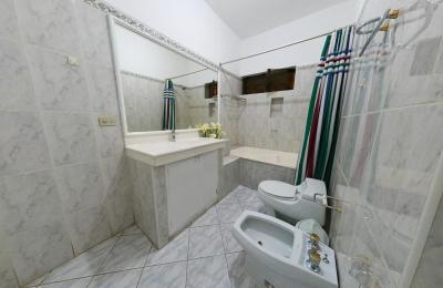 ALQUILER DE CASA EN CALLE LOS SAUCES, URB. SANTA VICTORIA